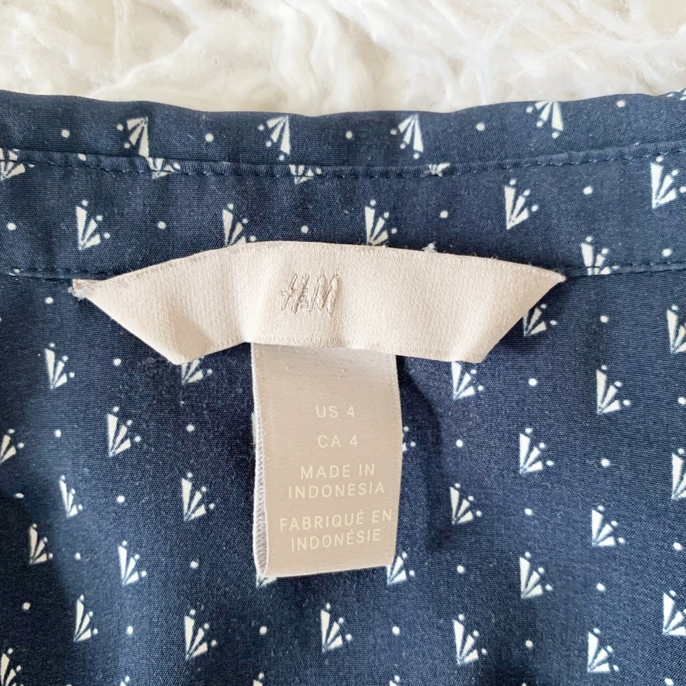 H&M Patterned Blouse - Picture 3 of 3